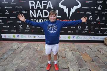 Previa sin tregua en Telde en el Rafa Nadal Tour by Santander Gran Canaria 2022/TA.